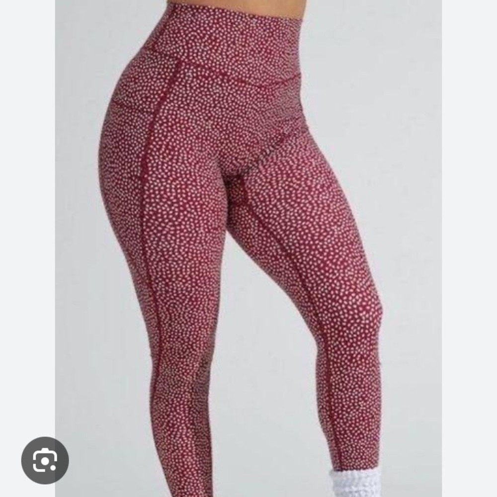 Vineyard Red Bossy Rosa Leggings